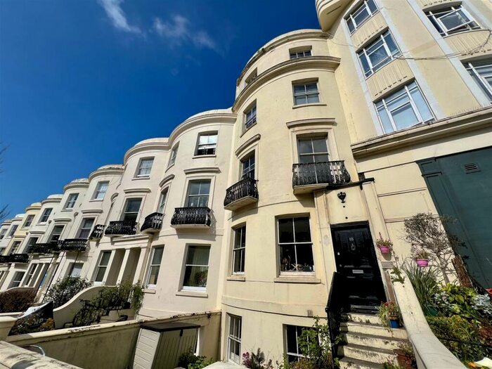 1 Bedroom Flat To Rent In Hill House, Lansdowne Place, Hove, BN3