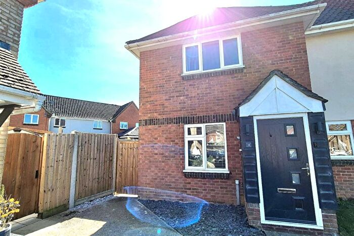 2 Bedroom End Of Terrace House For Sale In Wheatfields, Thurston, IP31
