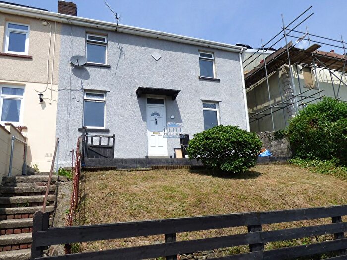 3 Bedroom Semi-Detached House To Rent In Heol Aelfryn, Pantyrawel, Bridgend ., CF32