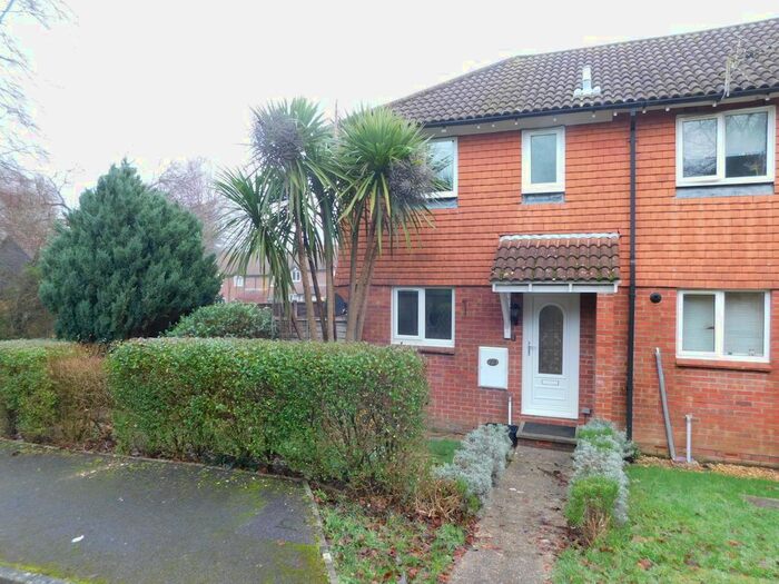 2 Bedroom Semi Detached House To Rent In Kensington Fields, Dibden Purlieu, SO45