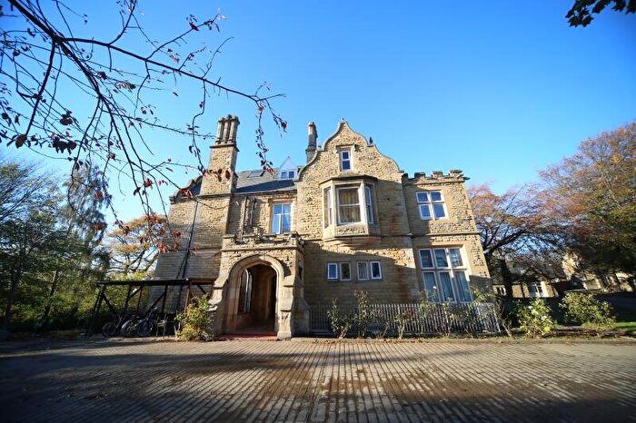 2 Bedroom Flat To Rent In Headingley Lane, Spring Bank House, Headingley, Leeds, LS6