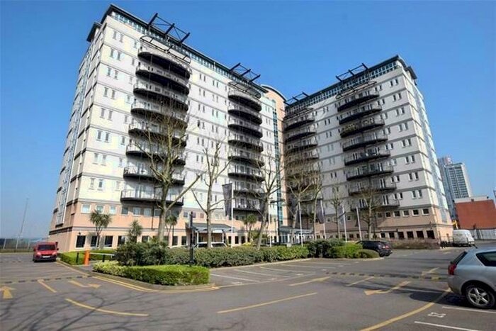 1 Bedroom Flat To Rent In Central House, - High Street, Stratford, Bow, London, E15