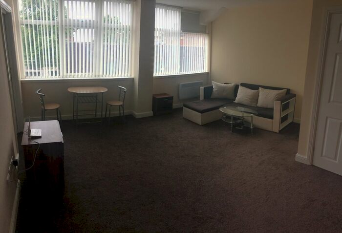 1 Bedroom Studio To Rent In Queen Street, Wakefield, WF1