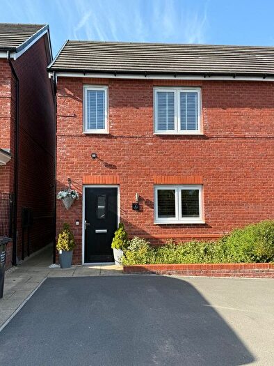 2 Bedroom Semi-Detached House For Sale In Quartz Close, Swadlincote, DE11