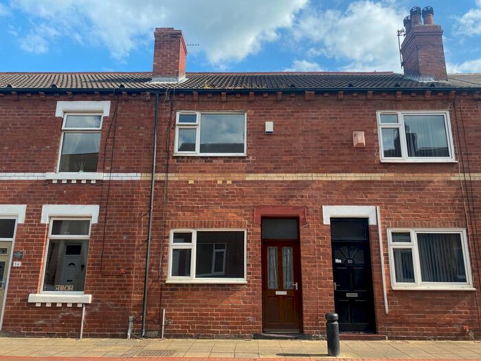 2 Bedroom Terraced House To Rent In Glebe Street, Castleford, WF10