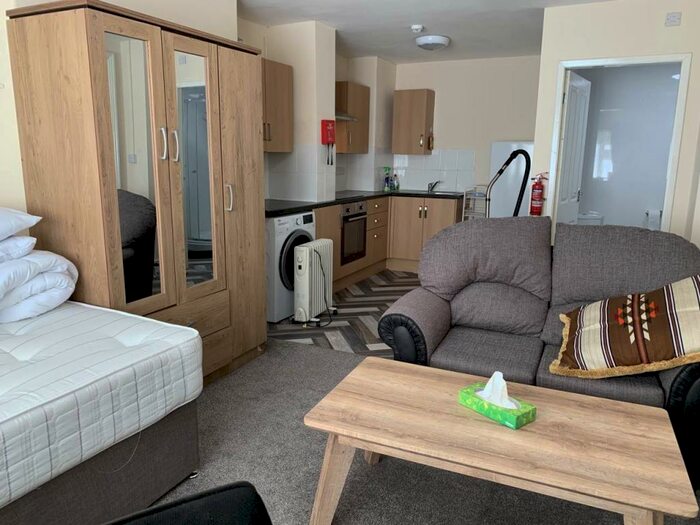 Studio To Rent In High Street Studio, Bangor, Gwynedd, LL57