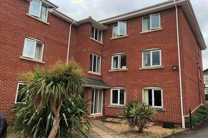 2 Bedroom Flat To Rent In St. James Court, Exeter, EX4
