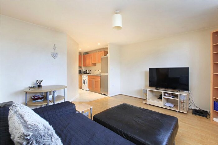 1 Bedroom Flat To Rent In Omega Building, Smugglers Way, SW18