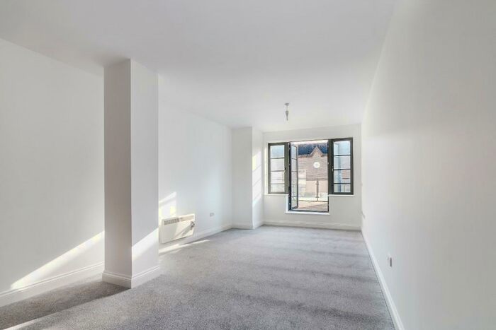 1 Bedroom Flat To Rent In Museum Street, Colchester, Essex, CO1