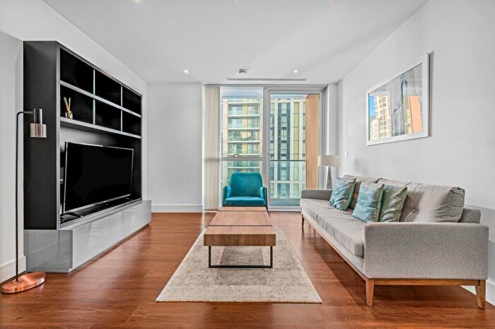 1 Bedroom Flat For Sale In Maine Tower, Harbour Way, E14