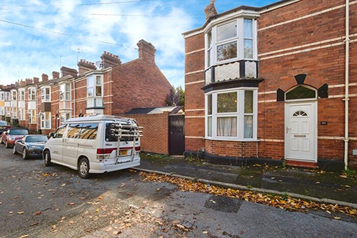 2 Bedroom End Terrace House For Sale In St. Sidwells Avenue, Exeter, Devon, EX4