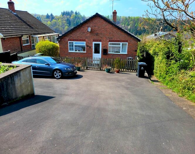 2 Bedroom Detached Bungalow To Rent In Buckshaft Road, Cinderford, GL14