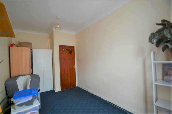 1 Bedroom Flat To Rent In High Street, Harlesden, NW10