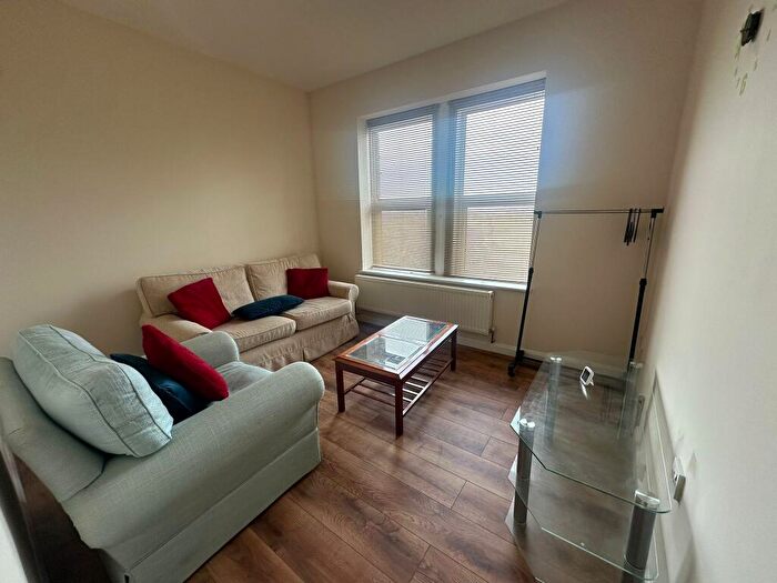 1 Bedroom Flat To Rent In C Downs Road, Luton, LU1