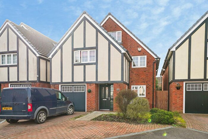 5 Bedroom Detached House For Sale In Barnpear Court, Tuffley, Gloucester, Gloucestershire, GL4