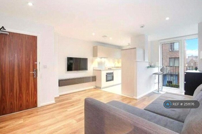 1 Bedroom Flat To Rent In Evan House, London, E16