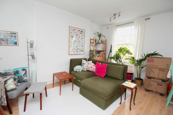 1 Bedroom Flat To Rent In City Road, Angel, London, EC1V