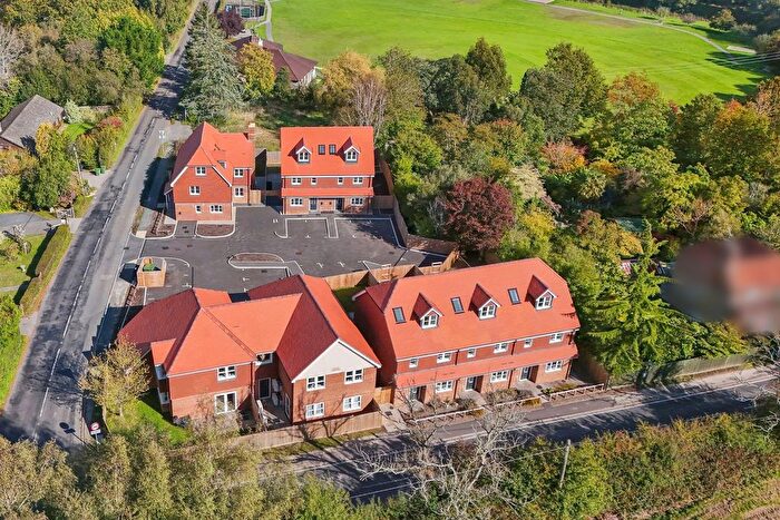 3 Bedroom Semi-detached House For Sale In Ashgate View, Burwash Common, Etchingham, TN19