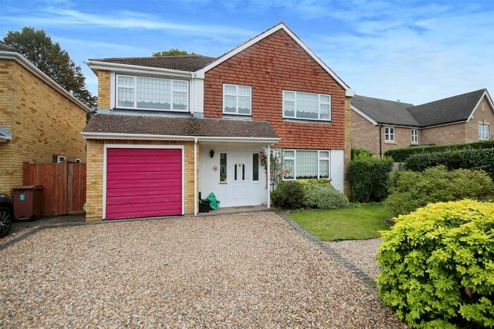 4 Bedroom Detached House To Rent In Strathmore Drive, Charvil, Reading, RG10