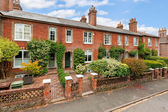 4 Bedroom Terraced House For Sale In Sydney Road, Guildford, GU1