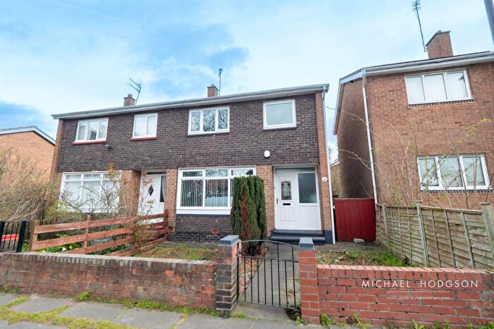 3 Bedroom Semi Detached House For Sale In Gilbert Road, Grindon, Sunderland, SR4