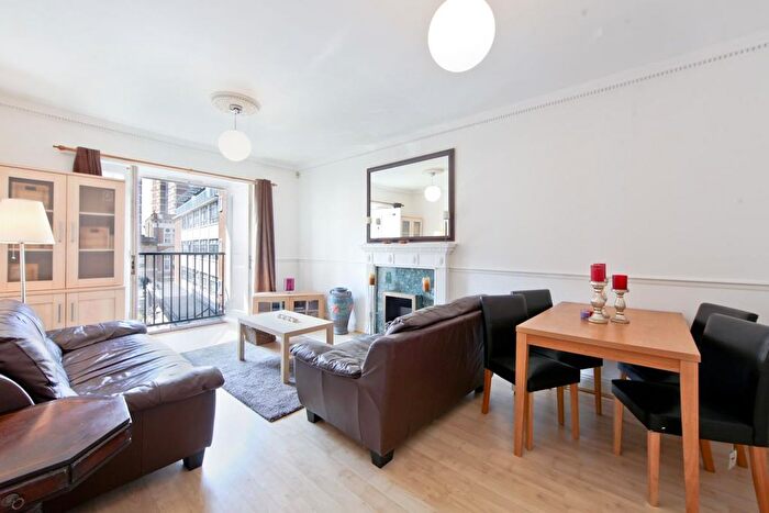 2 Bedroom Flat To Rent In Leathermarket Court, London Bridge, SE1