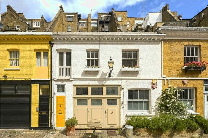 3 Bedroom Flat To Rent In Atherstone Mews, London, SW7