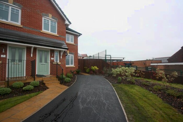 3 Bedroom Semi-Detached House To Rent In Moreton Close, Horwich, BL6