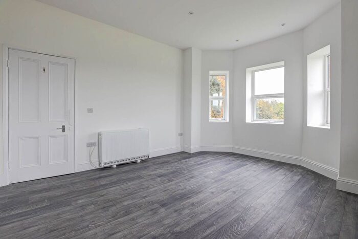 1 Bedroom Flat To Rent In Stourpaine Lodges, Stourpaine, DT11