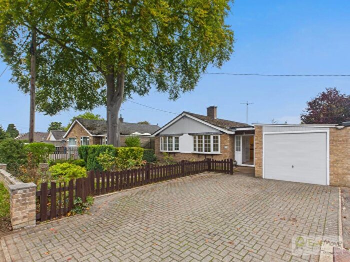 3 Bedroom Detached Bungalow For Sale In Thetford Road, Mildenhall, IP28