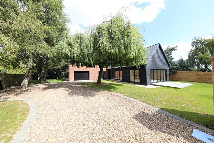 4 Bedroom Detached House For Sale In Main Street, Long Riston, Hull, HU11