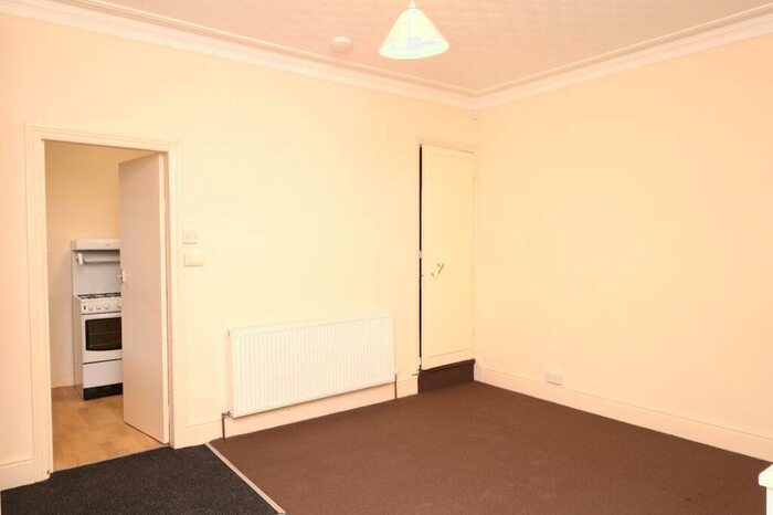 2 Bedroom House To Rent In Moorfield Avenue, Armley, Leeds, Uk, LS12