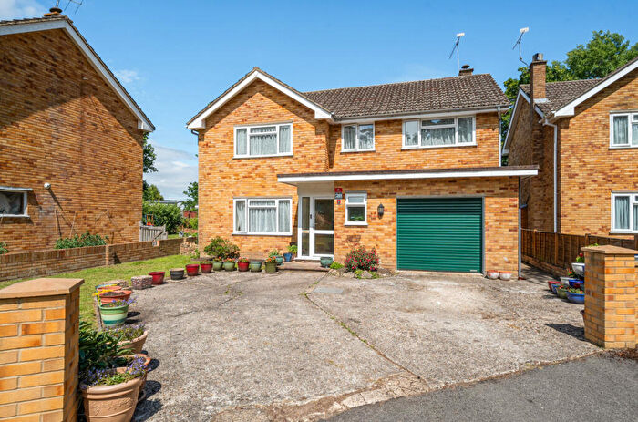 4 Bedroom Detached House For Sale In Heron Wood Road, Aldershot, Hampshire, GU12