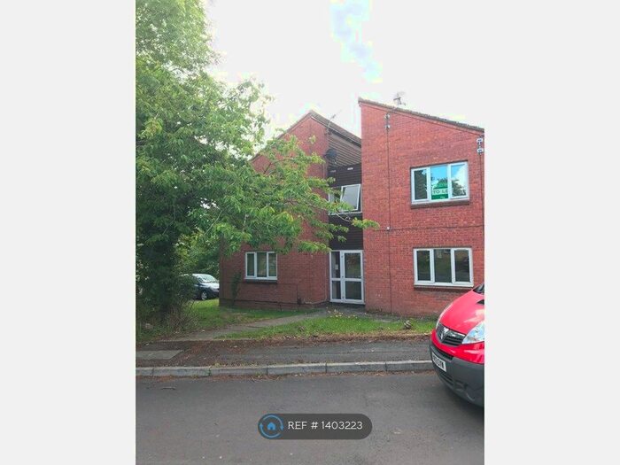 Studio To Rent In Stonefield Close, Eastleaze, Swindon, SN5