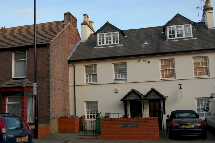 1 Bedroom Flat To Rent In Marlborough Road, St Albans, AL1