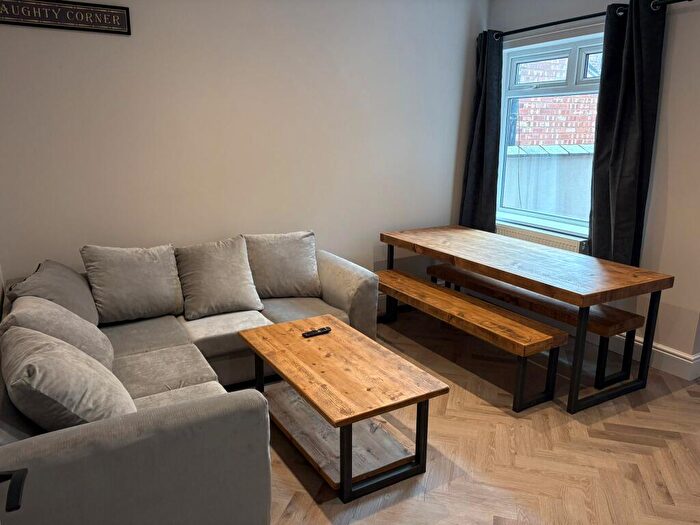 5 Bedroom Terraced House To Rent In Braemar Road, Fallowfield, Manchester, M14