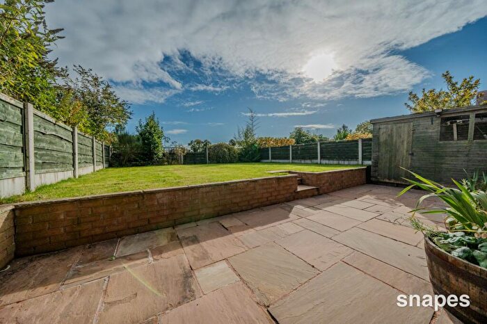 3 Bedroom End Of Terrace House For Sale In Moreton Avenue, Bramhall, SK7