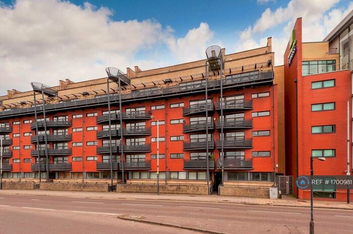 2 Bedroom Flat To Rent In Clyde Street, Glasgow, G1