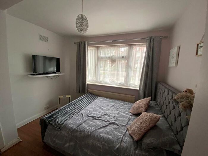 2 Bedroom Apartment To Rent In Rickmansworth Road, Northwood, HA6