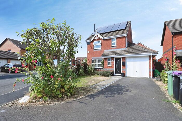 3 Bedroom Detached House For Sale In Dickens Drive, Stamford, PE9