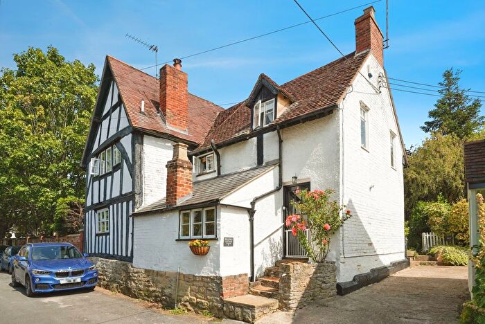2 Bedroom Cottage For Sale In Jarvis Street, Eckington, Pershore, Worcestershire, WR10