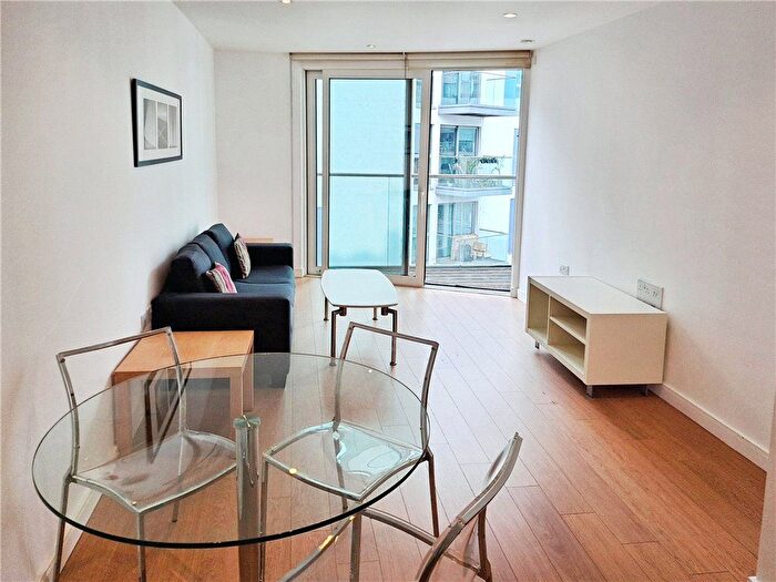 1 Bedroom Flat To Rent In Saffron Central Square, Croydon, CR0