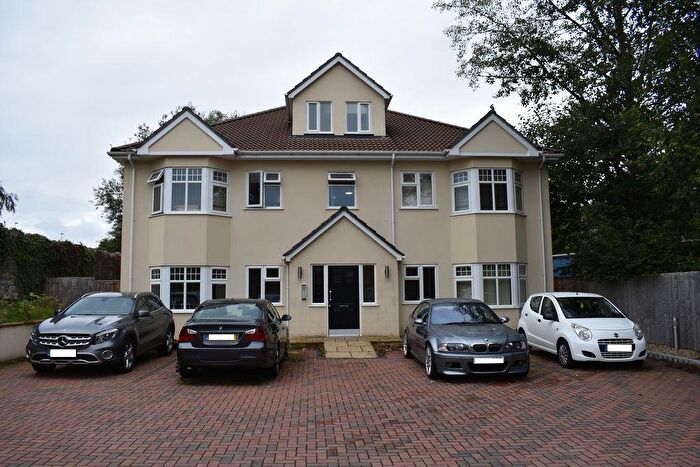 1 Bedroom Flat To Rent In Tower Road South, Bristol, BS30