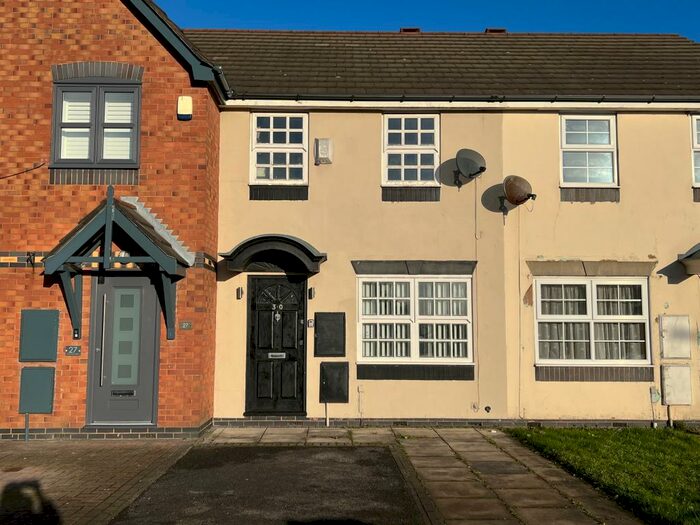 2 Bedroom Town House To Rent In Colin Drive, Vauxhall, Liverpool, L3