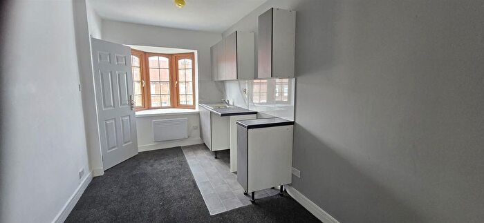 1 Bedroom Flat To Rent In Birmingham Street, Willenhall, WV13