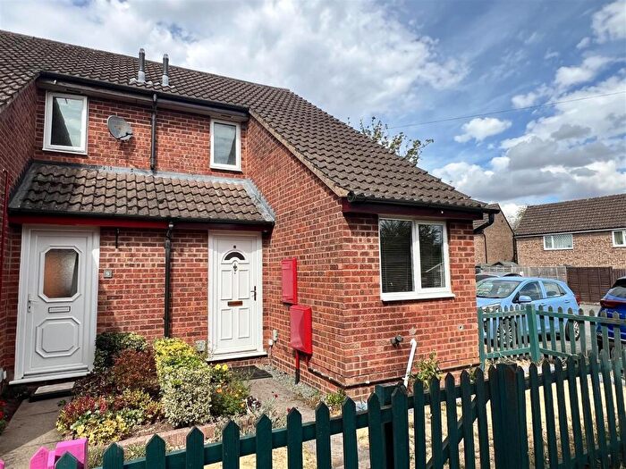 1 Bedroom End Of Terrace House For Sale In Oaklands, HR9