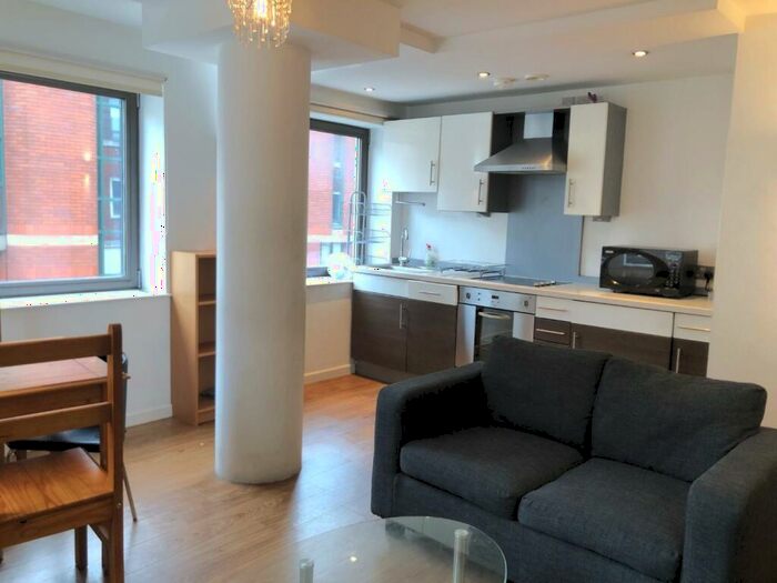 2 Bedroom Flat To Rent In Basilica, King Charles Street, Leeds, LS1