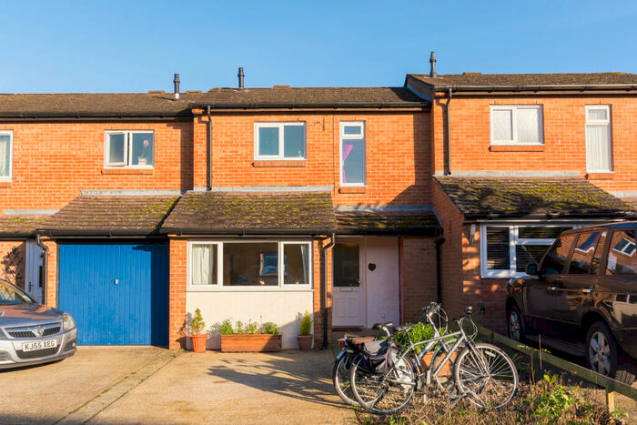 2 Bedroom Terraced House To Rent In Harold White Close, Headington, OX3