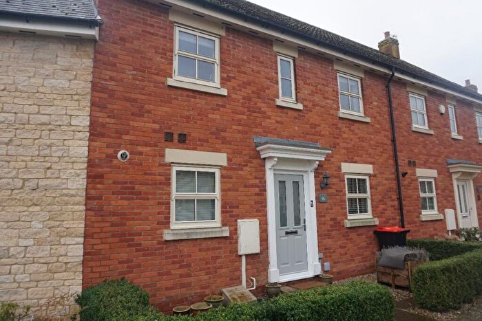3 Bedroom Terraced House To Rent In Chantry Rise, Olney, MK46