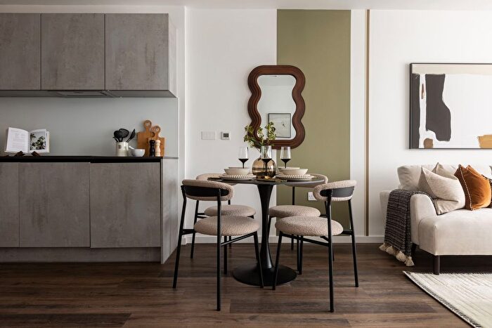 1 Bedroom Flat For Sale In Portobello Road, London, W10